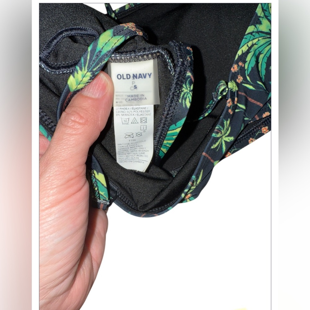 Old navy palm tree two piece swim - Picture 6 of 9